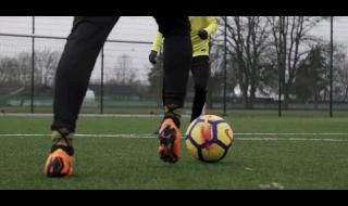 足球的过人技巧 足球过人技巧慢动作gif